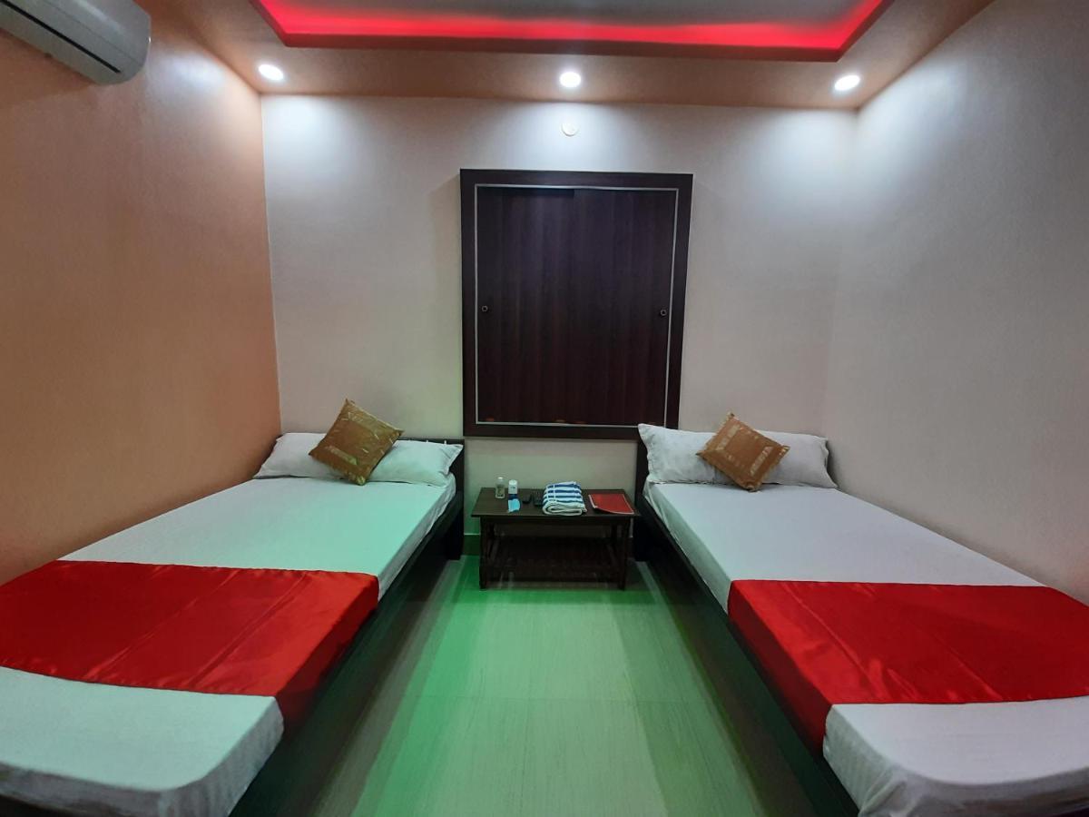 Hotel Shakuntla Palace - 400 Meters Away From Vishnu Pad Temple 7 Mins Walk 가야 외부 사진