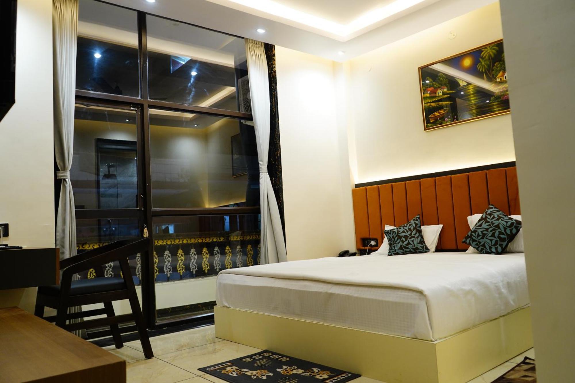 Hotel Shakuntla Palace - 400 Meters Away From Vishnu Pad Temple 7 Mins Walk 가야 외부 사진