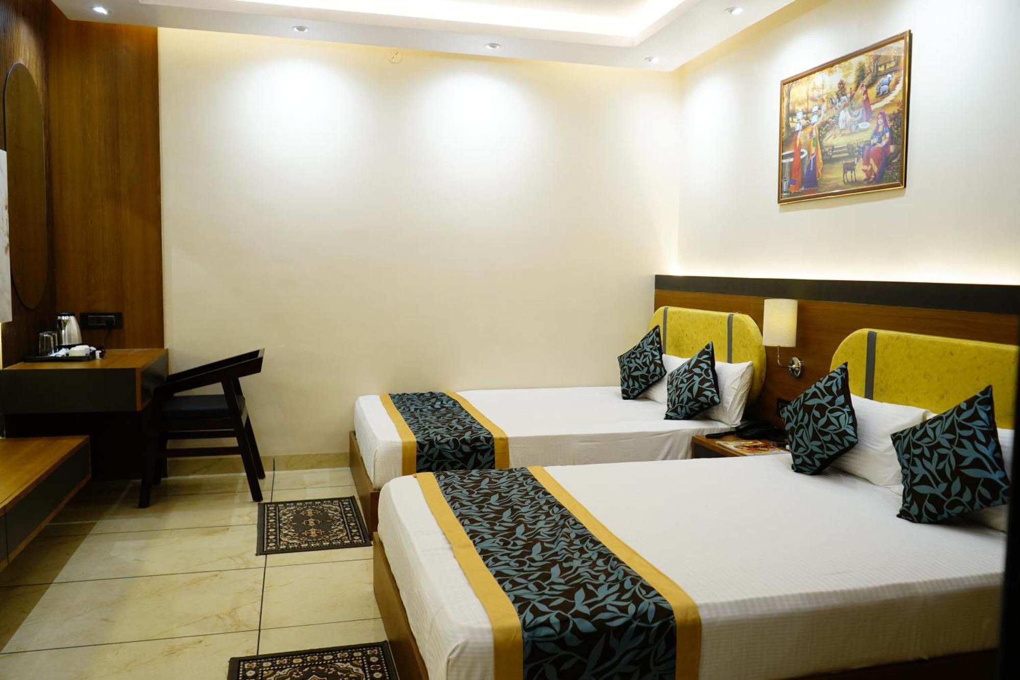 Hotel Shakuntla Palace - 400 Meters Away From Vishnu Pad Temple 7 Mins Walk 가야 외부 사진