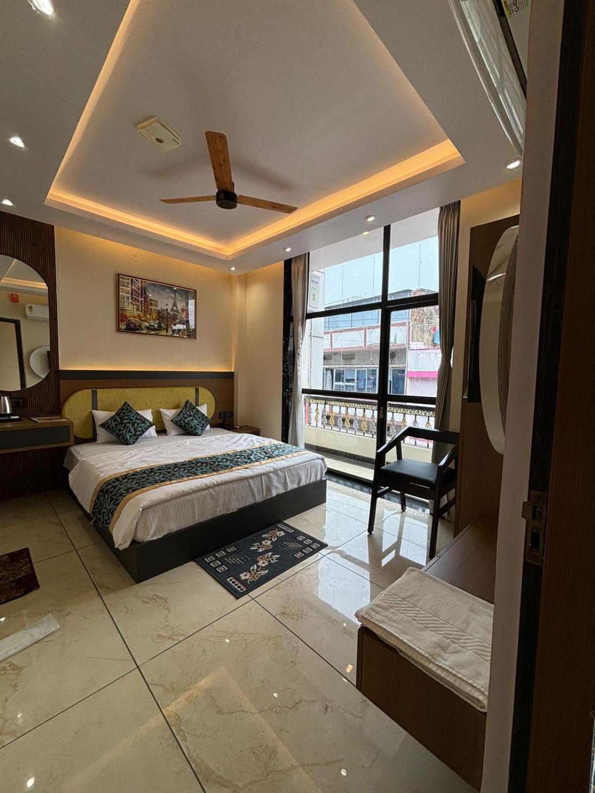 Hotel Shakuntla Palace - 400 Meters Away From Vishnu Pad Temple 7 Mins Walk 가야 외부 사진