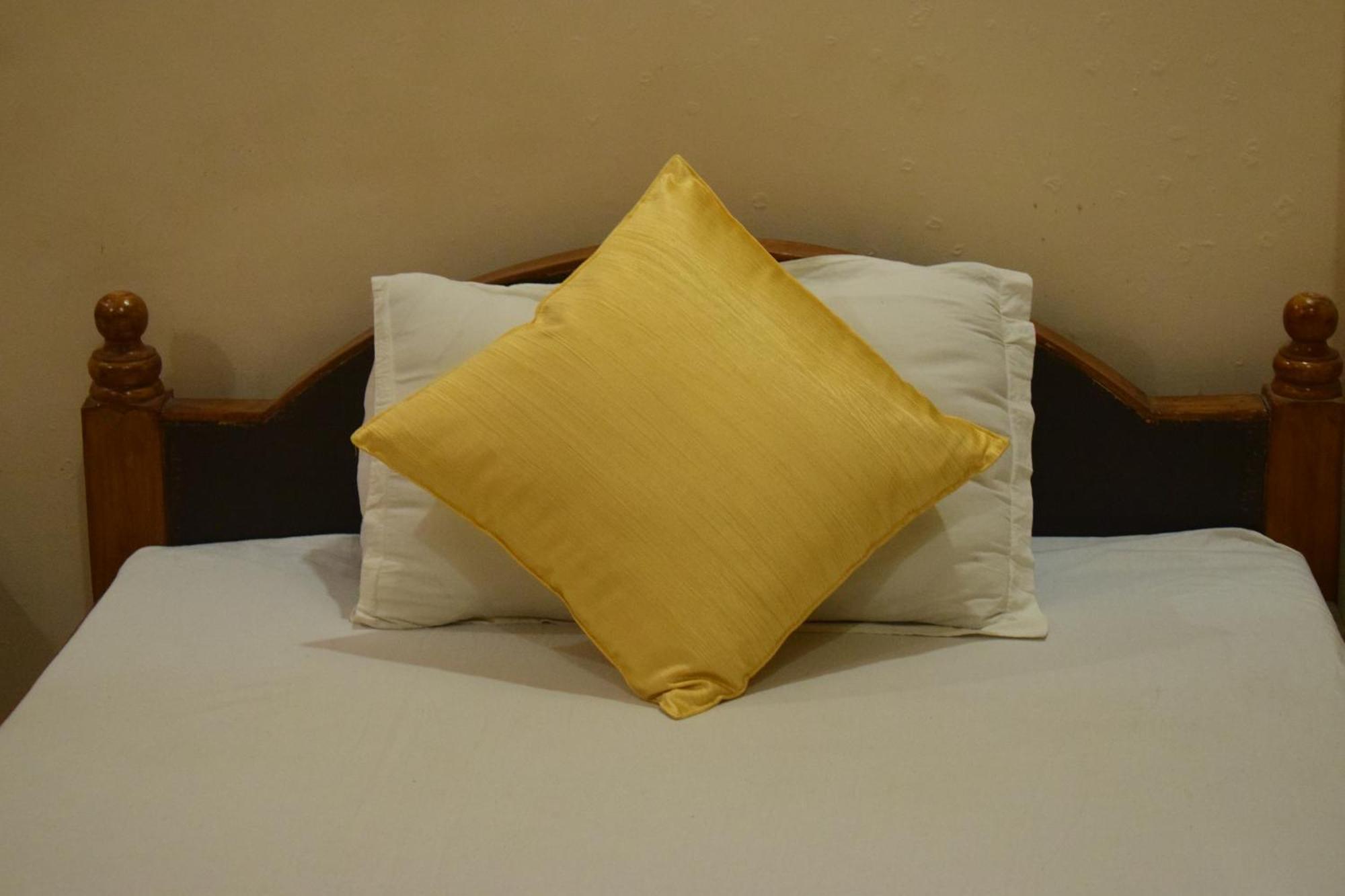 Hotel Shakuntla Palace - 400 Meters Away From Vishnu Pad Temple 7 Mins Walk 가야 외부 사진